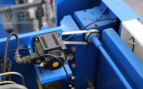 ZDPK16032配有Y轴伺服定位功效,能切确有用进步Y轴精度,并使任务效力较着进步.jpg ZDPK16032配有Y轴伺服定位功效,能切确有用进步Y轴精度,并使任务效力较着进步.jpg